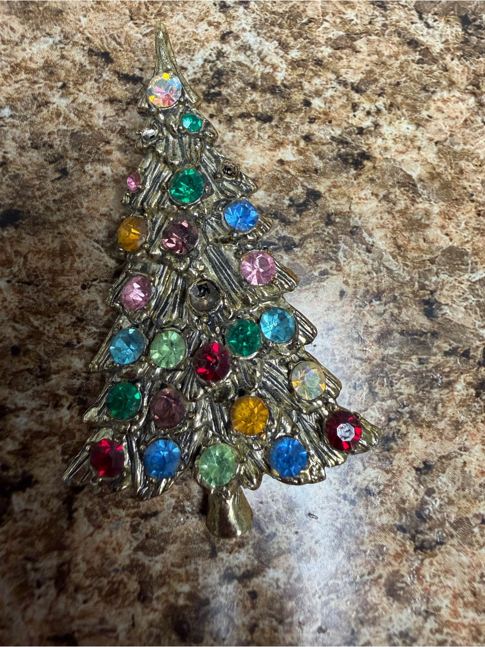 Vintage Christmas Tree Brooch Multicolor Rhinestones Gold Tone Holiday Pin